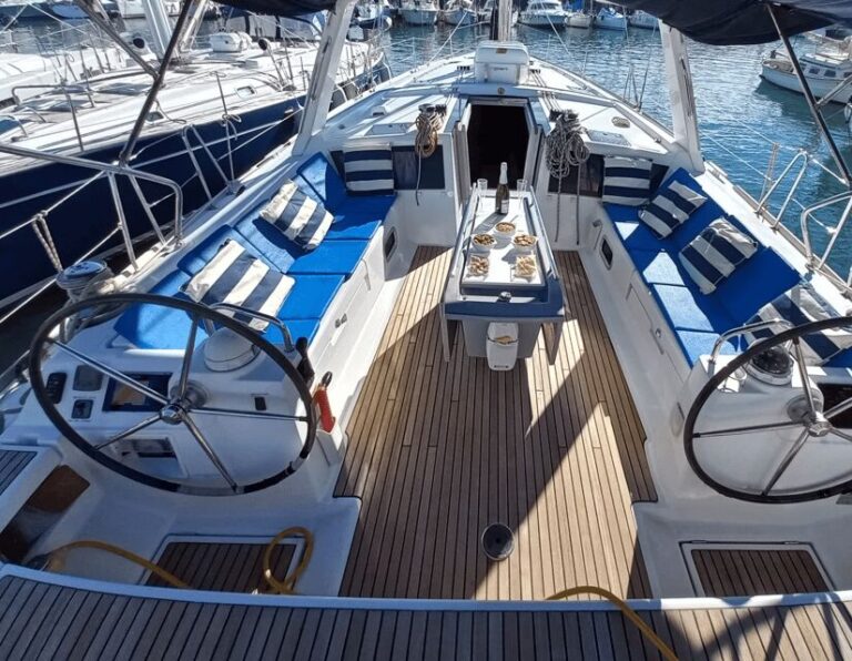Barcelona: 2-Hour Sailboat Tour with Snacks and Drinks - Who Should Consider This Tour?