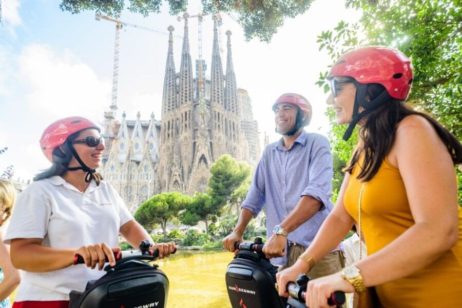 Barcelona: 2,5h Gaudí Segway Tour - Authentic Insights from Tour Reviews