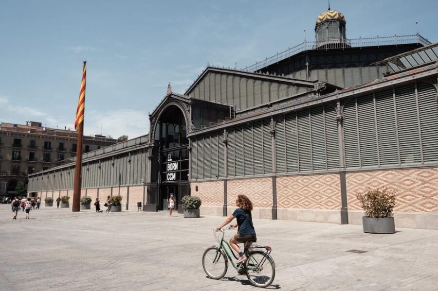Barcelona: 3-Hour Bike Tour with a Local Guide - Why This Tour Offers Great Value