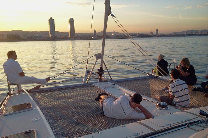 Barcelona Catamaran Private Experience from 13 to 16 Passengers - Exploring the Details of the Barcelona Catamaran Experience