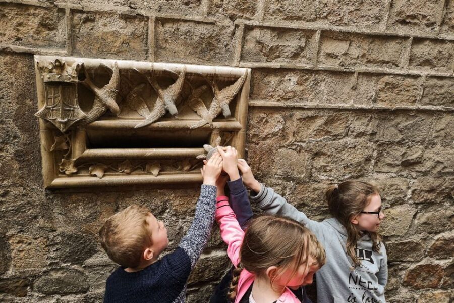 Barcelona: Churros, Hot Chocolate, and Games Family Tour - Practical Details and Logistics