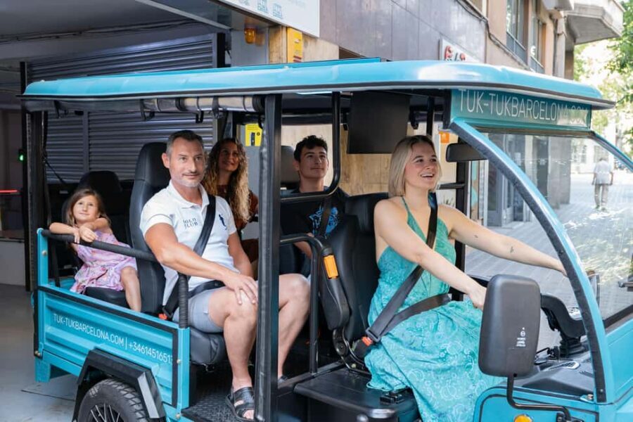 Barcelona: City Highlights Private Tuk-Tuk Tour - A Deep Dive into the Experience