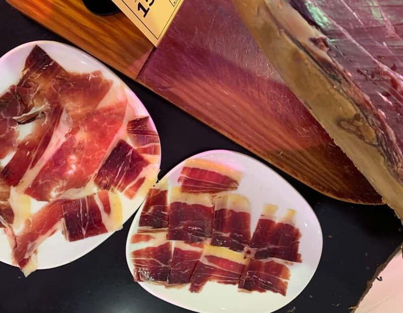 Barcelona: Delicious Food Tour and City Center Sightseeing - Who Will Love This Tour?