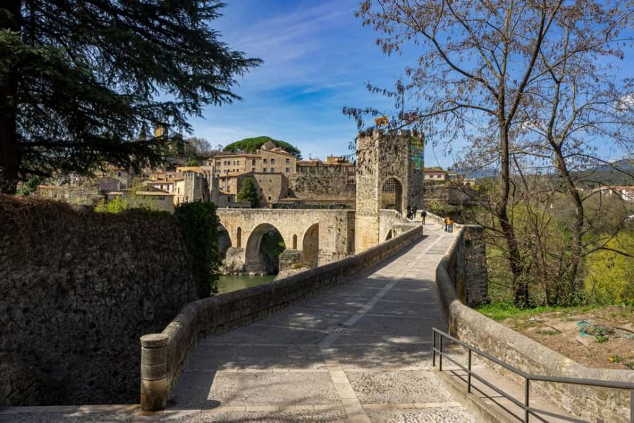 Barcelona: Discover Girona, Besalú & Pals on a Guided Tour - Besalú: Stepping Back in Time