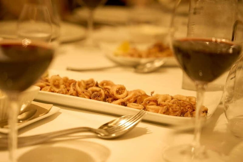 Barcelona: El Born Gourmet Food & Wine Small Group Tour - Exploring the El Born Neighborhood