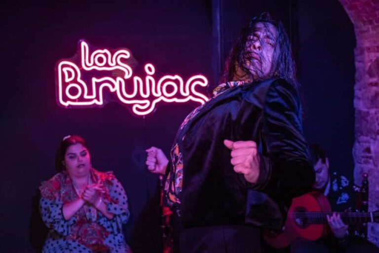 Barcelona: Espectáculo de FLAMENCO íntimo en Las Brujas Club - FAQ