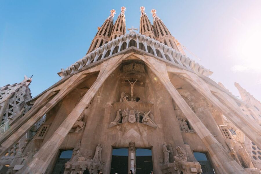 Barcelona: Exclusive Sagrada Familia Private Guided Tour - The Breakdown of the Itinerary