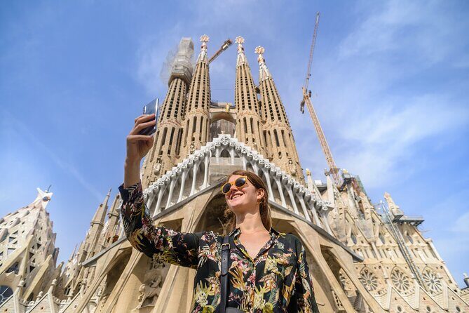 Barcelona Gaudi and Sagrada Familia Tour - A Deep Dive into the Barcelona Gaudi and Modernisme Tour
