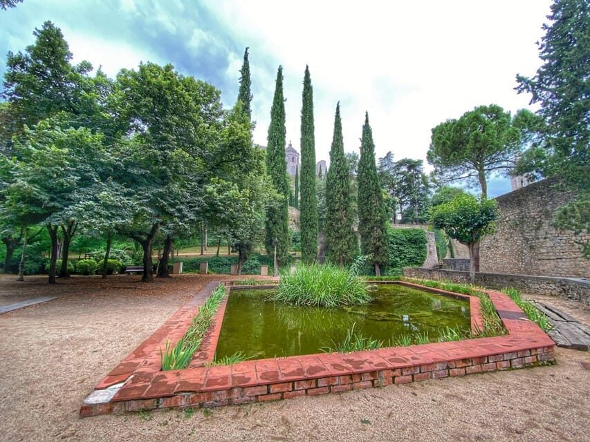 Barcelona: Girona Province Day Trip with Dali Museum Entry - Analyzing the Value