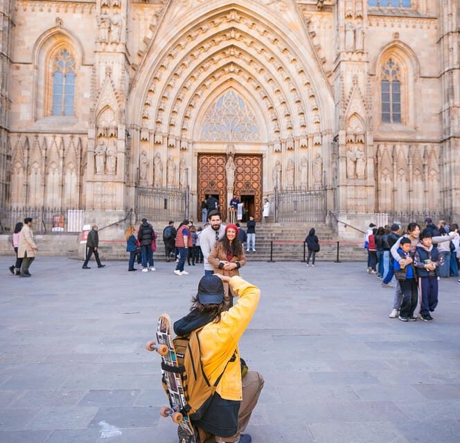 Barcelona: Gothic Quarter Private Photoshoot Experience - The Pros and Cons
