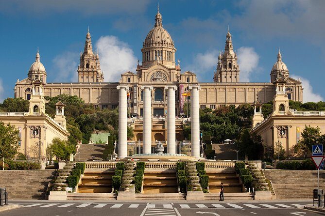 Barcelona Highlights Guided Tour with Monjuic Cable Car - Practical Details and Tips