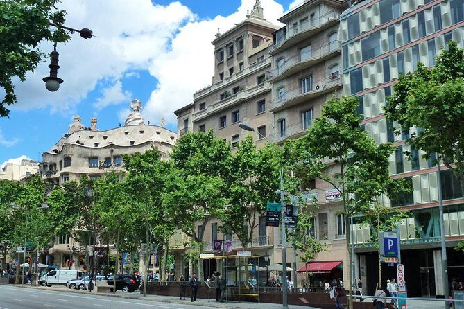 Barcelona Highlights Private Tour with Driver and Official Guide - Final Thoughts