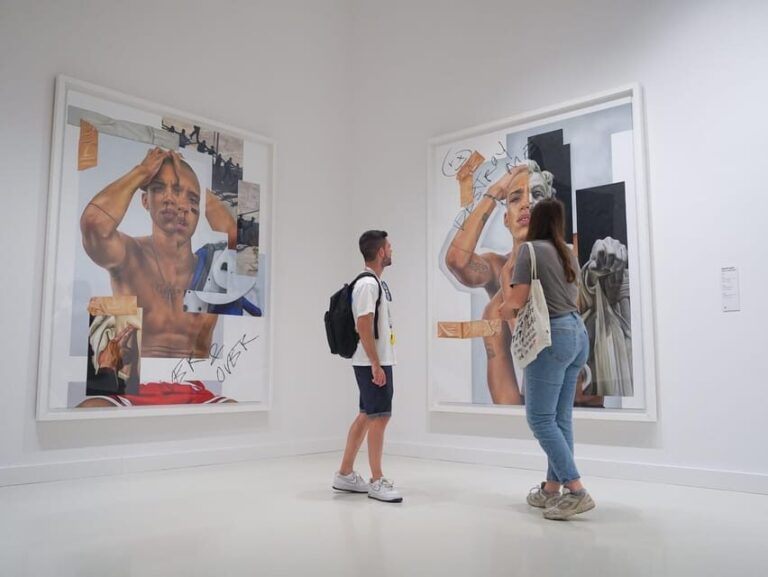 Barcelona: Hop-On Hop-Off Bus and Moco Museum Ticket - Authentic Feedback from Travelers