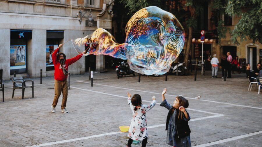 Barcelona: La Sagrada Familia & Park Guell Small-Group Tour - Exploring the Heart of Barcelona: What to Expect