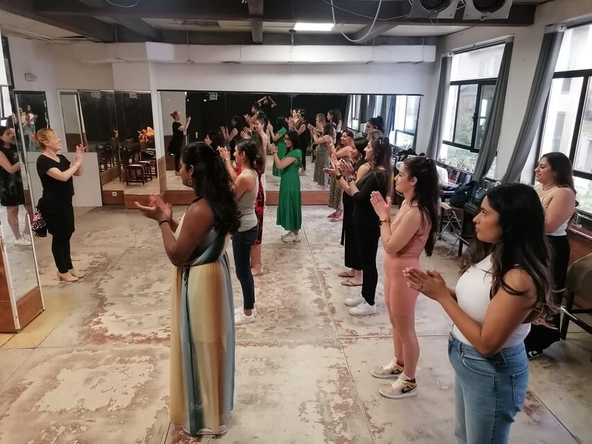 Barcelona: Latin Dance & Salsa Class Experience - What to Expect from the Latin Dance & Salsa Class