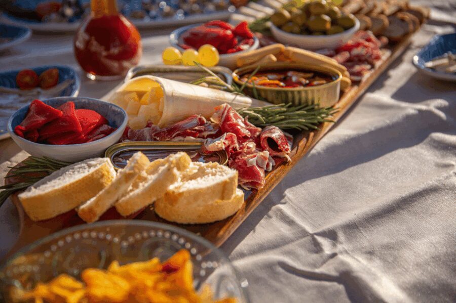 Barcelona: Local Tapas and Drinks Sailing Adventure Tour - Real Traveler Perspectives
