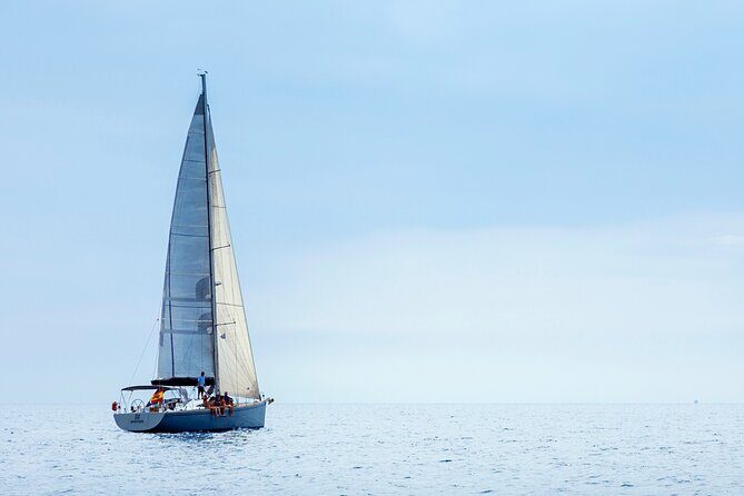 Barcelona Luxury Yacht Cruise  Day or Sunset, Open Bar & Snacks - Why This Yacht Cruise Offers Great Value