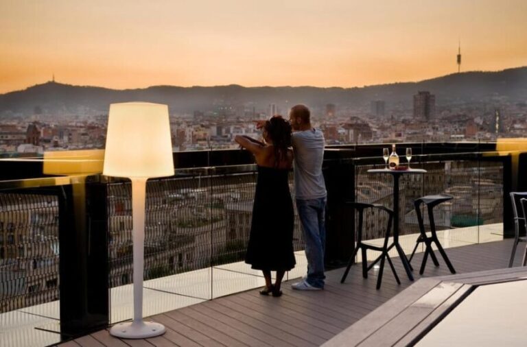 Barcelona: Night Walking Tour in the Heart of the Movida - Why Choose This Tour?