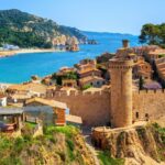 Barcelona Old Town and Top Attractions Private Car Tour - How the Experience Benefits Travelers