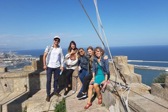 Barcelona: Old Town, Montjuic Castle, Cable Car Small Group Tour - An In-Depth Look at the Tour Experience