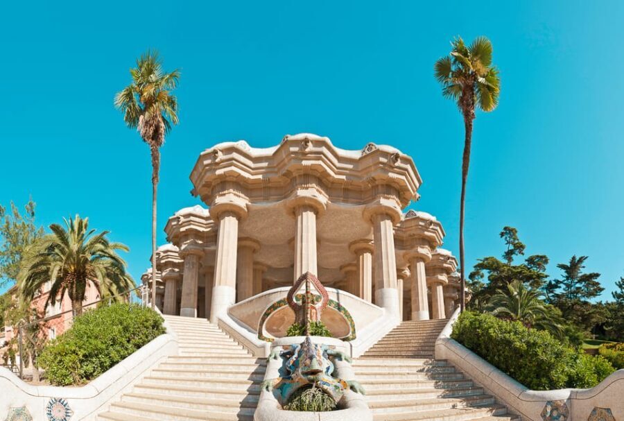 Barcelona: Park Güell Guided Tour & Priority Access - Key Points