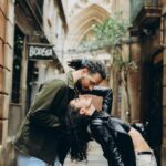 Barcelona: Photoshoot Tour Old Town, Gothic Quarter - A Closer Look at the Photoshoot Experience in Barcelona