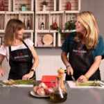 Barcelona: Premium Tapas & Paella Cooking Class - The Experience in Detail