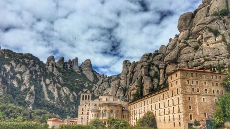 Barcelona: Private Montserrat Tour with Entry Tickets - Authentic Reviews & Real-World Insights