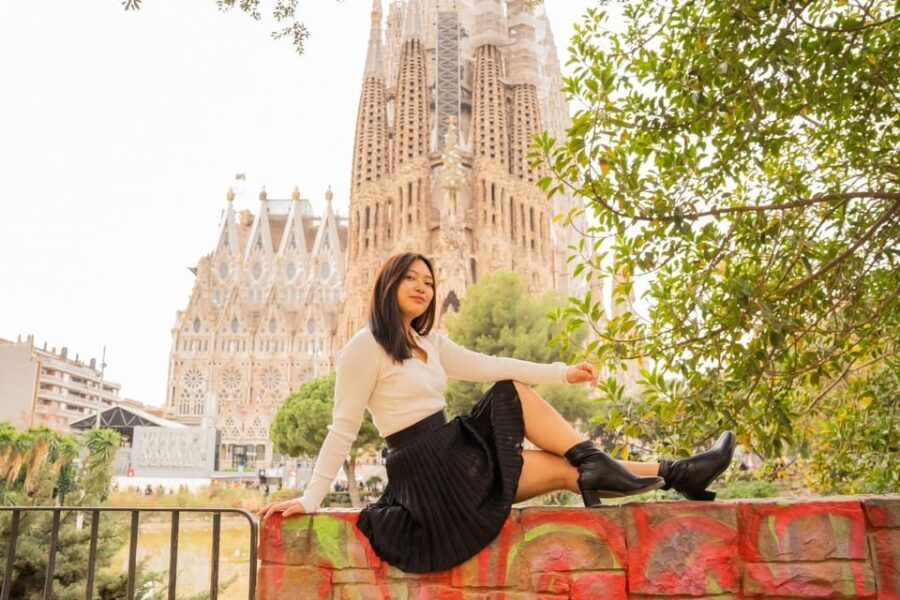 Barcelona: Private Photoshoot at Sagrada Familia - The Itinerary and Location Breakdown