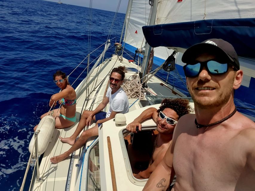 Barcelona: Private sailing experience, excursions lasting 2h - The Allure of a Private Barcelona Sailing Experience