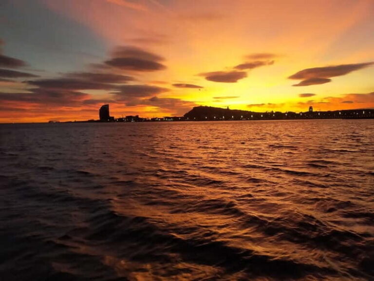Barcelona: Private Sunset Sailing Trip with drinks/snacks - What’s Included and What to Expect