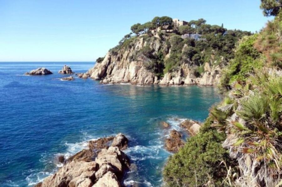 Barcelona: Private Tour Costa Brava Scuba Diving and Lunch - Exploring the Costa Brava: What to Expect