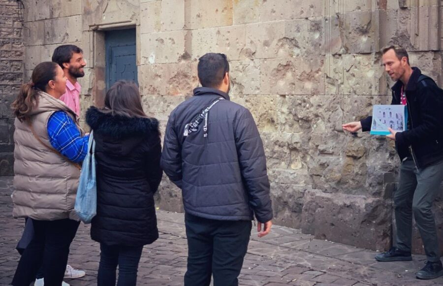 Barcelona: Ramblas, Old Town & Gaudí Houses Walking Tour - The Heart of the Gothic Quarter