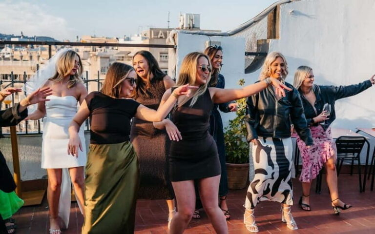 Barcelona: Rooftop Salsa Class with Bottomless Sangria - Who Will Love This Tour?
