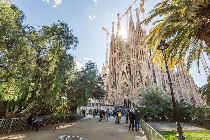 Barcelona: Sagrada Familia Guided Tour with Fast Track Access - FAQs About the Sagrada Familia Guided Tour