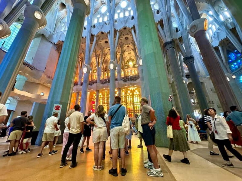 Barcelona: Sagrada Familia, La Pedrera & Cava Tasting Tour - A Deep Dive into the Tour Experience