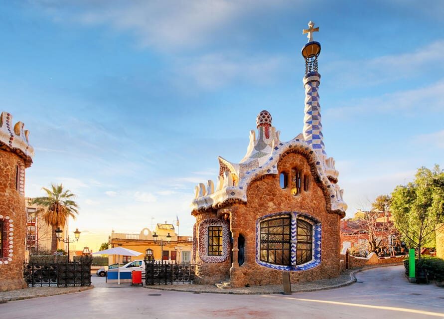 Barcelona: Sagrada Familia & Park Güell Guided Tour & Ticket - How the Tour Fits Into Your Barcelona Itinerary