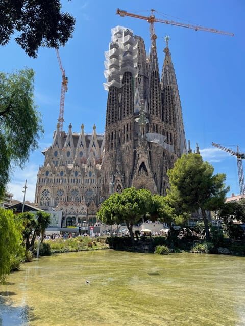 Barcelona: Sagrada Familia Skip-The-Line Guided Tour - Authentic Experiences & What Travelers Say