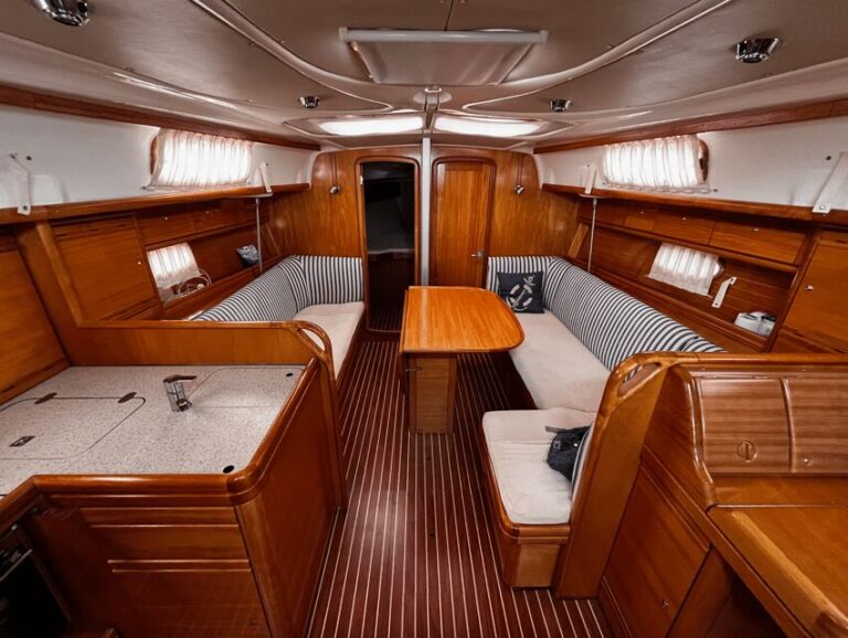 Barcelona: Sail with your private yacht - FAQ