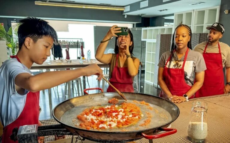 Barcelona: Seafood Paella Maestro & Tapas & Sangria - Who Will Love This Tour?