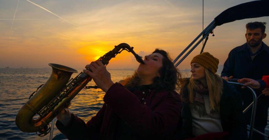 Barcelona: Sunset Live Sax and Sailing Experience with Tapas - Who Will Love This Tour?
