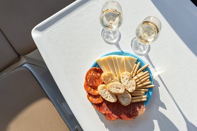Barcelona Sunset Sailing with Wine and Tapas - Who Will Love This Tour?