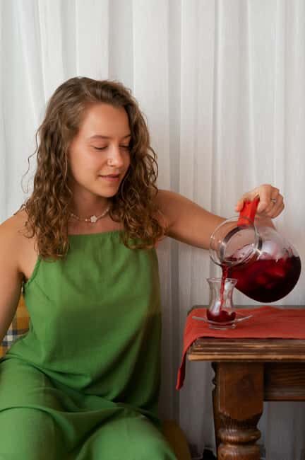 Barcelona: Sunset Sangria Tasting, Rooftop Views, and Snacks - A Detailed Look at the Experience