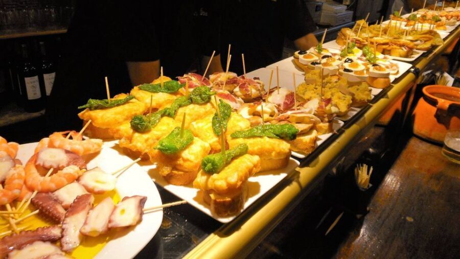 Barcelona: Tapas & Picasso Museum Guided Walking Tour - A Closer Look at the Itinerary and Experience