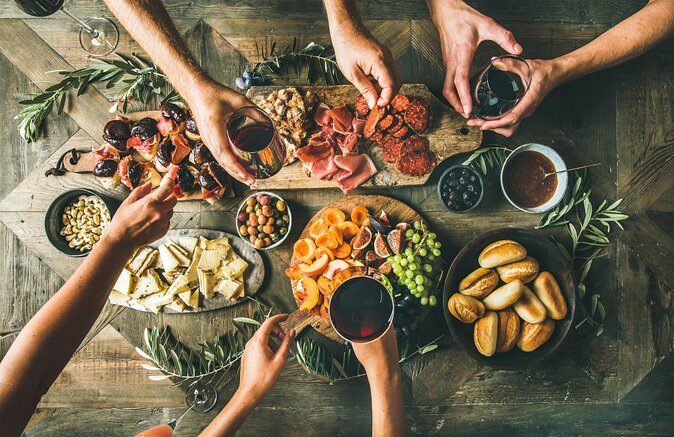 Barcelona Tapas & Wine Private Tour in Traditional Taverns - The Sum Up