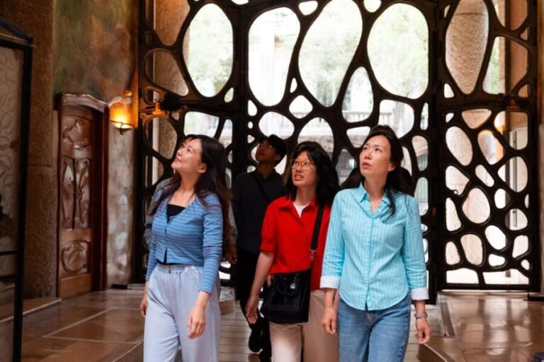 Barcelona: The 3 Gaudí Houses Tour - Who Should Consider This Tour?