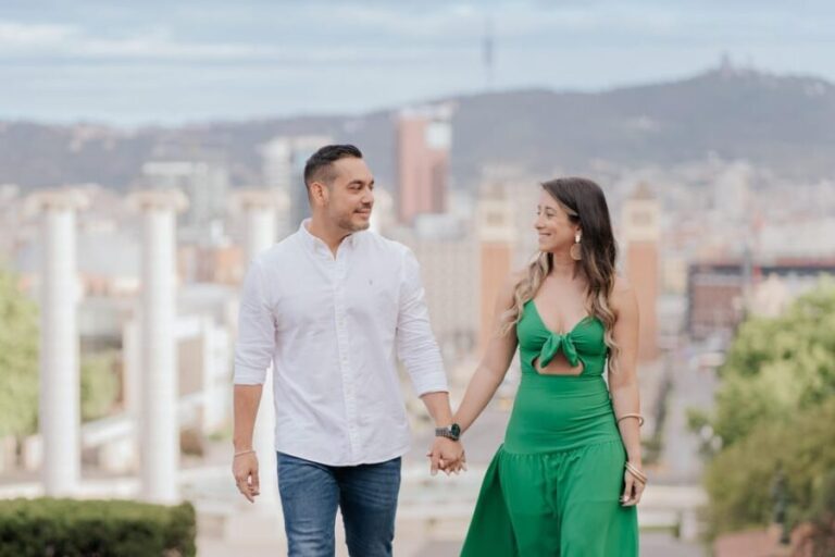 Barcelona Tourist Photographer - Exclusive Photoshoots - Who Is This Tour Best For?
