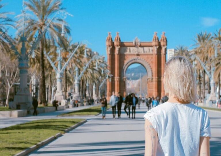 Barcelona Walking Tour 3 hours - What’s Included and What’s Not