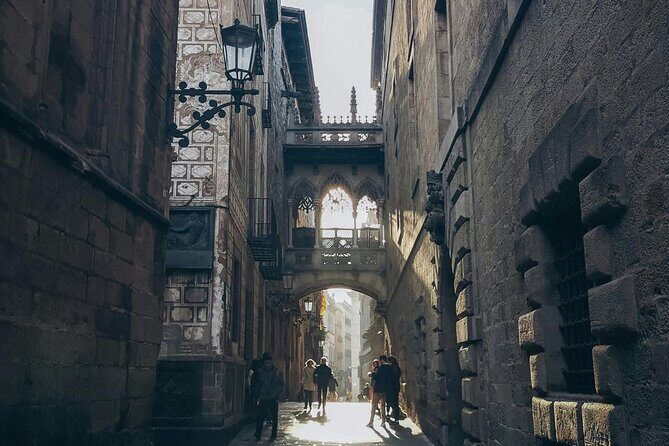 Barcelona Walking Tour of Gothic and Born District - Practicalities and Tips for Travelers