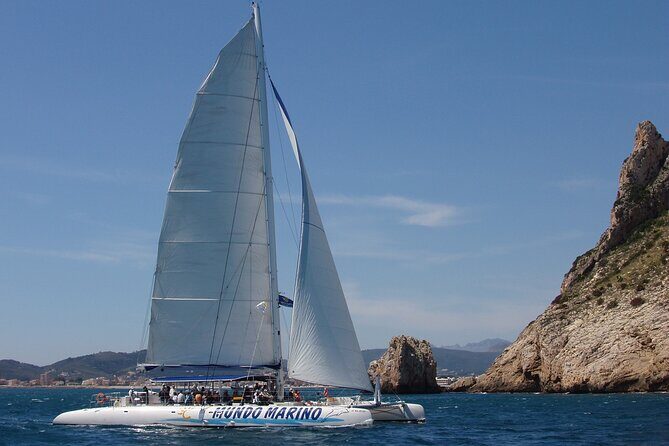 Bay trip in Calpe or Altea with a sailing catamaran - FAQ